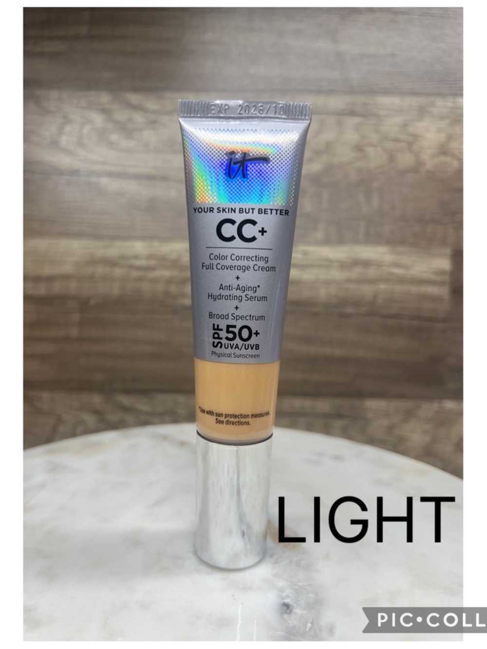 IT Cosmetics  CC+ Cream with SPF 50+ your skin but better CC cream LIGHT  10/26